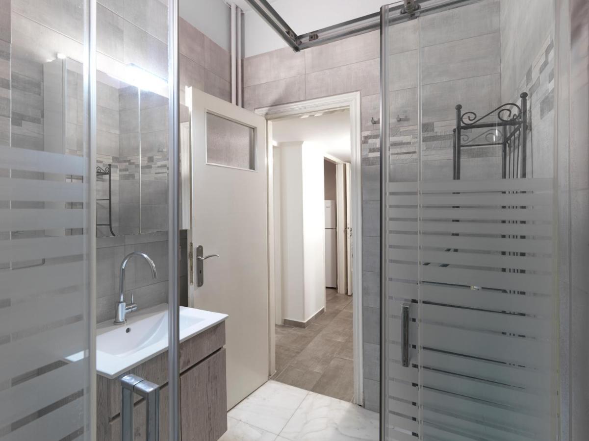 Gorgeous Center Apartment Афины Экстерьер фото
